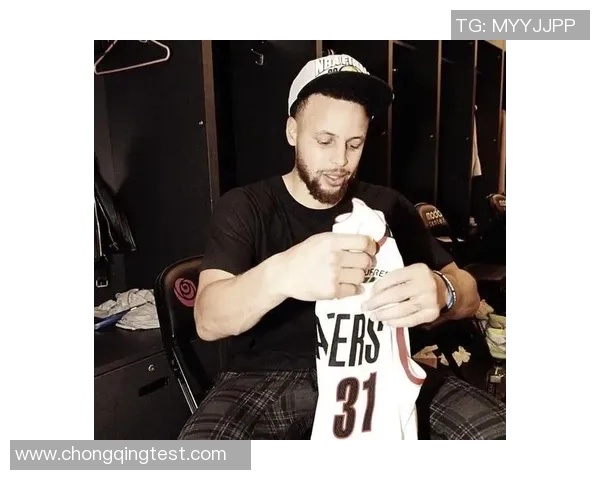 篮球热潮再起：探秘全球最受欢迎的篮球明星与赛事背后的故事